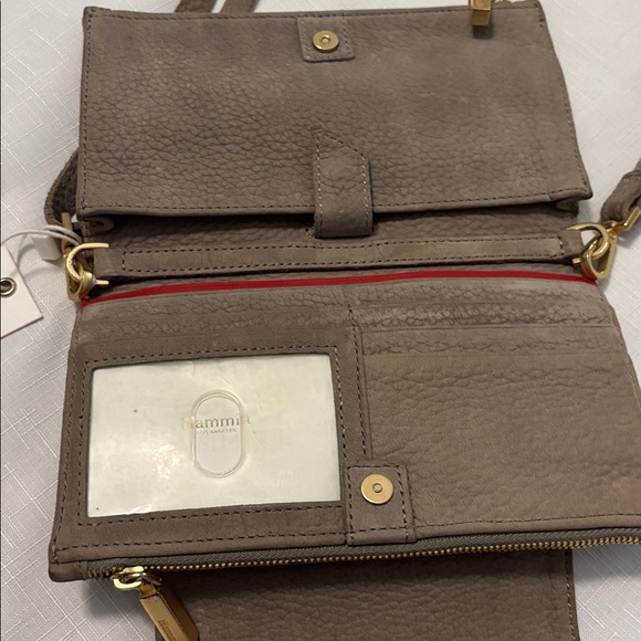 Hammitt Tan Pebbled Leather Levy Crossbody Bag Wallet Style Gold grommets NWT - Picture 3 of 14